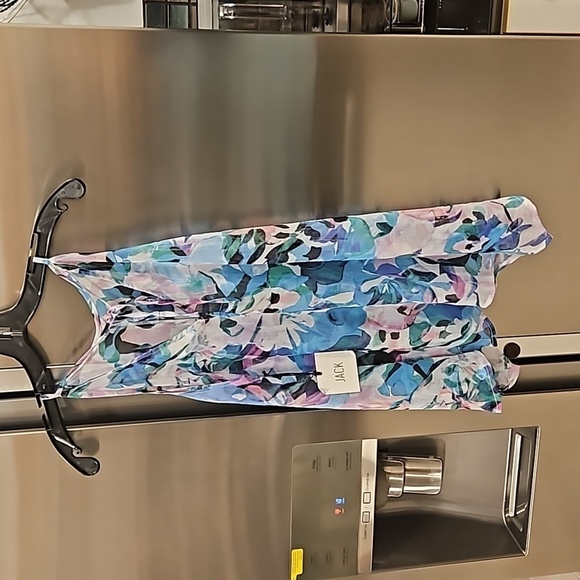 💕JACK BB DAKOTA💕 Felicia Sleeveless Halter Top Small S NWT - Picture 9 of 16